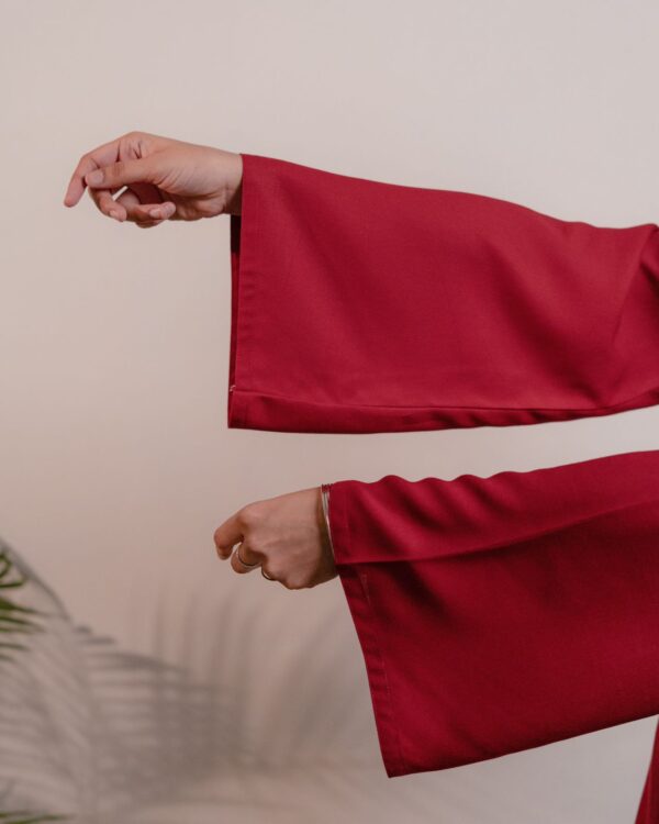 Roopsee Urooj Red